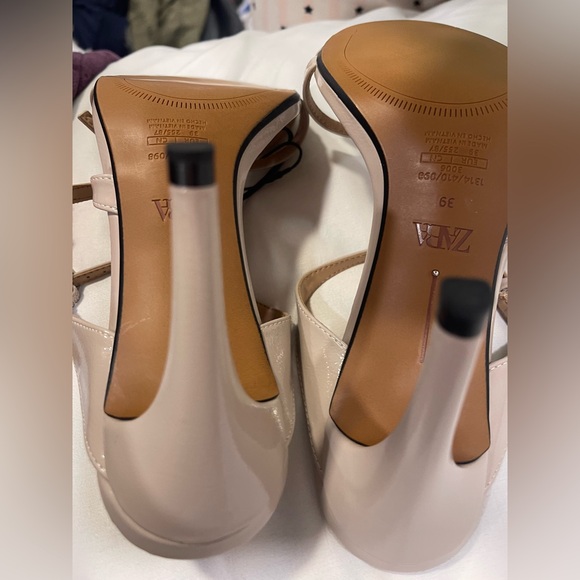 Zara Women's Nude Strappy Sandals - Picture 6 of 11